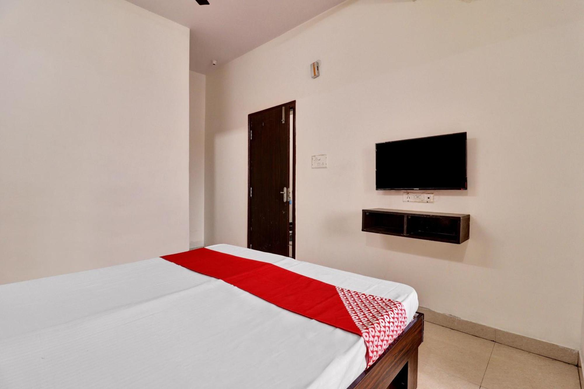 Hotel Millennium Comfort บังกาลอร์ ภายนอก รูปภาพ