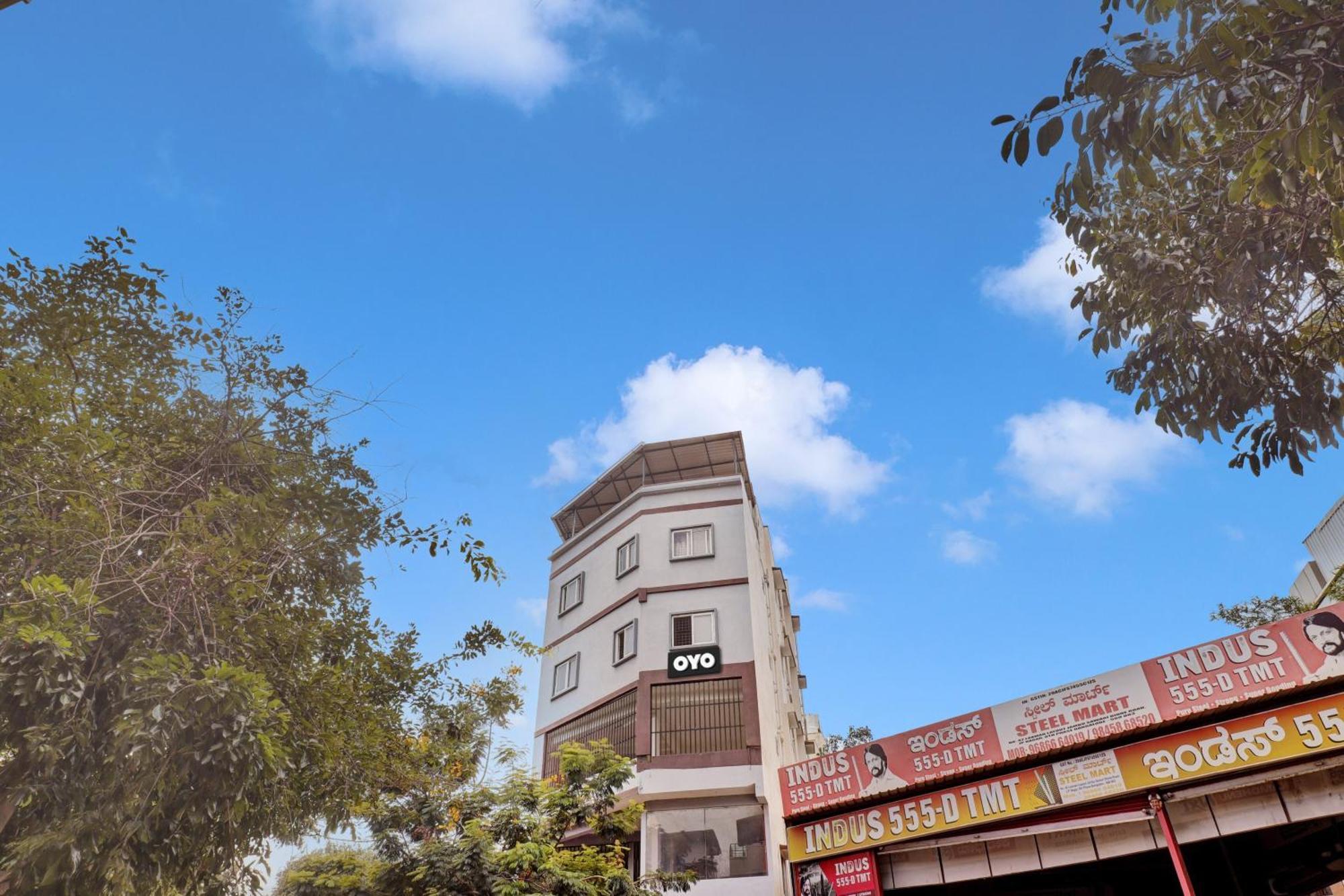 Hotel Millennium Comfort บังกาลอร์ ภายนอก รูปภาพ