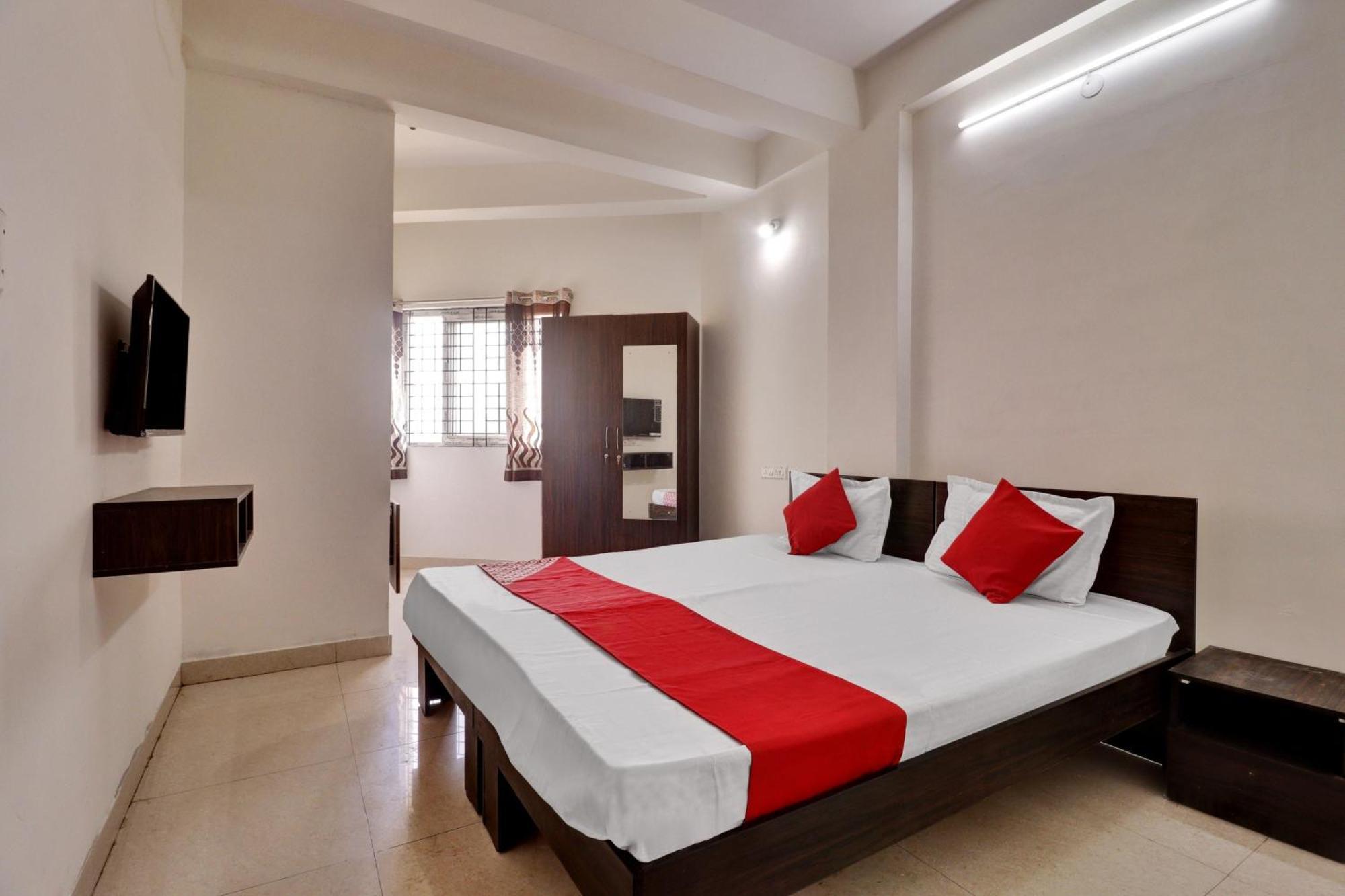 Hotel Millennium Comfort บังกาลอร์ ภายนอก รูปภาพ